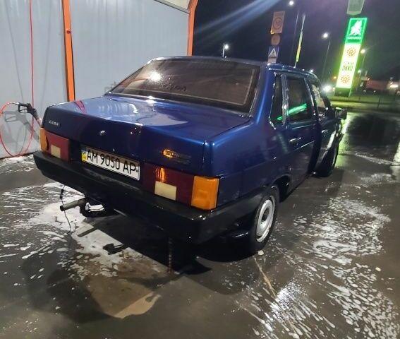 ВАЗ 21099 1998 в Бердичеве на Automoto.ua Синий ВАЗ 21099, объемом двигателя 2 л и пробегом 200 тыс. км за 596 $, фото 3 на Automoto.ua
