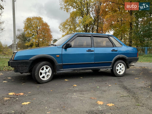 Синий ВАЗ 21099, объемом двигателя 1.5 л и пробегом 300 тыс. км за 1400 $, фото 3 на Automoto.ua