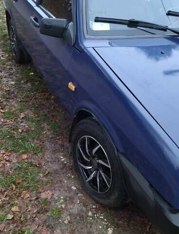 Синий ВАЗ 21099, объемом двигателя 1.5 л и пробегом 90 тыс. км за 950 $, фото 3 на Automoto.ua