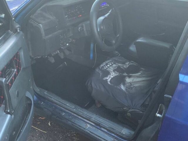 Синій ВАЗ 21099, об'ємом двигуна 1.5 л та пробігом 324 тис. км за 1050 $, фото 6 на Automoto.ua