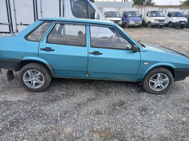 Синий ВАЗ 21099, объемом двигателя 1.5 л и пробегом 198 тыс. км за 800 $, фото 2 на Automoto.ua