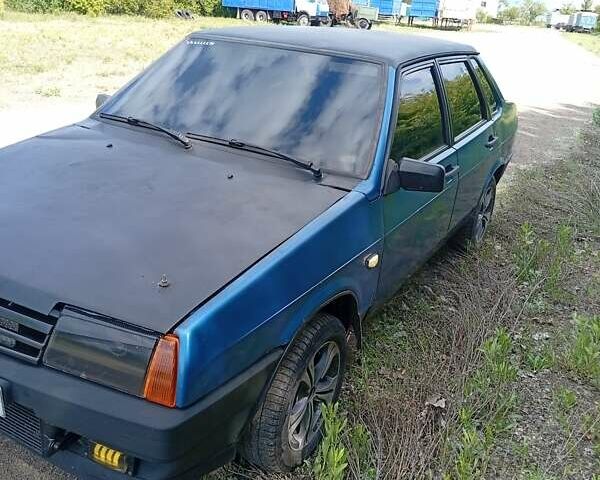 Синий ВАЗ 21099, объемом двигателя 1.5 л и пробегом 250 тыс. км за 2200 $, фото 2 на Automoto.ua