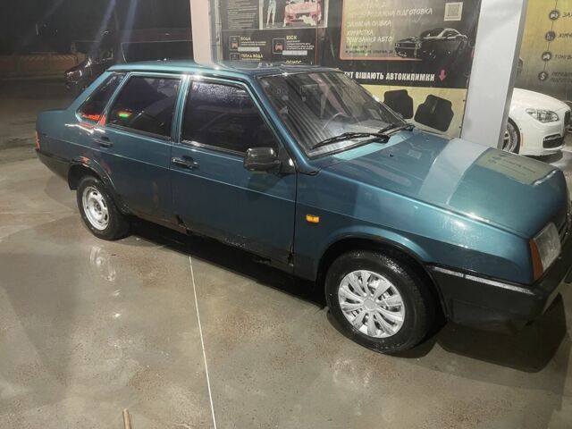 Синий ВАЗ 21099, объемом двигателя 1.4 л и пробегом 150 тыс. км за 720 $, фото 1 на Automoto.ua