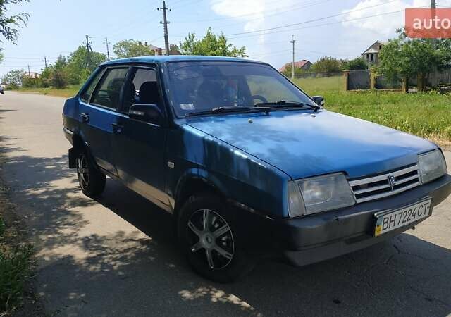 Синий ВАЗ 21099, объемом двигателя 1.5 л и пробегом 228 тыс. км за 1450 $, фото 4 на Automoto.ua