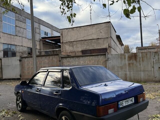 Синий ВАЗ 21099, объемом двигателя 1.5 л и пробегом 777 тыс. км за 1200 $, фото 4 на Automoto.ua