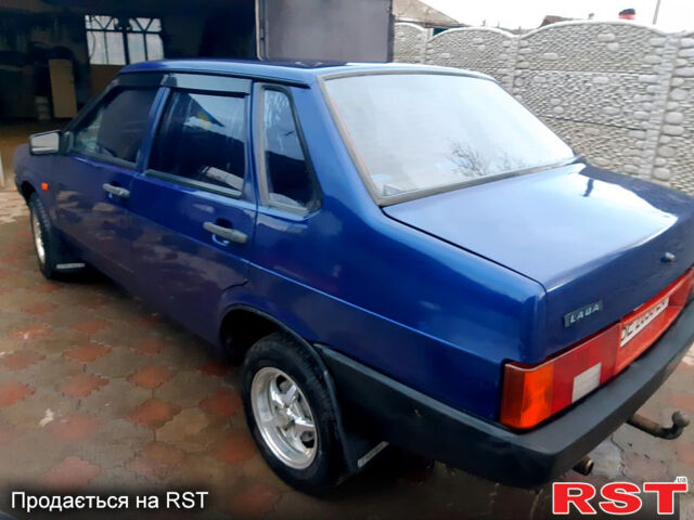 Синий ВАЗ 21099, объемом двигателя 1.5 л и пробегом 1000 тыс. км за 1100 $, фото 4 на Automoto.ua