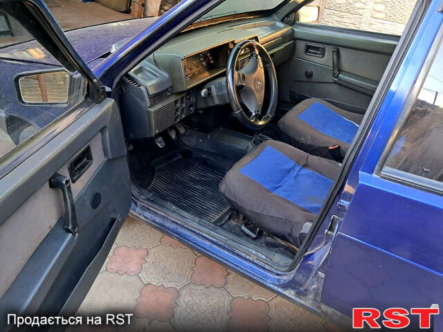 Синий ВАЗ 21099, объемом двигателя 1.5 л и пробегом 1000 тыс. км за 1100 $, фото 8 на Automoto.ua
