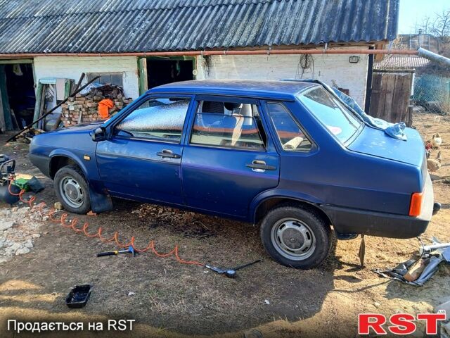 Синий ВАЗ 21099, объемом двигателя 1.5 л и пробегом 121 тыс. км за 1200 $, фото 1 на Automoto.ua