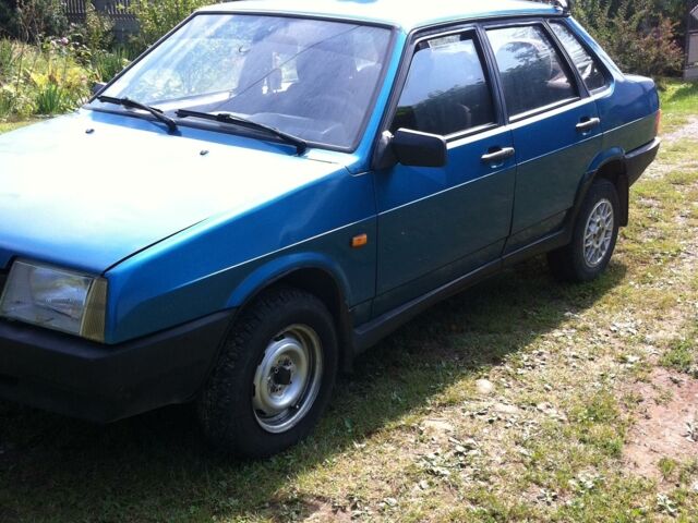 Синій ВАЗ 21099, об'ємом двигуна 1.5 л та пробігом 170 тис. км за 1900 $, фото 2 на Automoto.ua