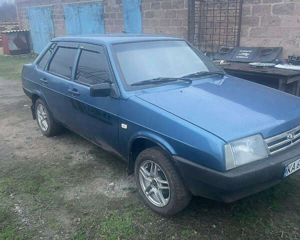 Синий ВАЗ 21099, объемом двигателя 1.5 л и пробегом 250 тыс. км за 1650 $, фото 1 на Automoto.ua
