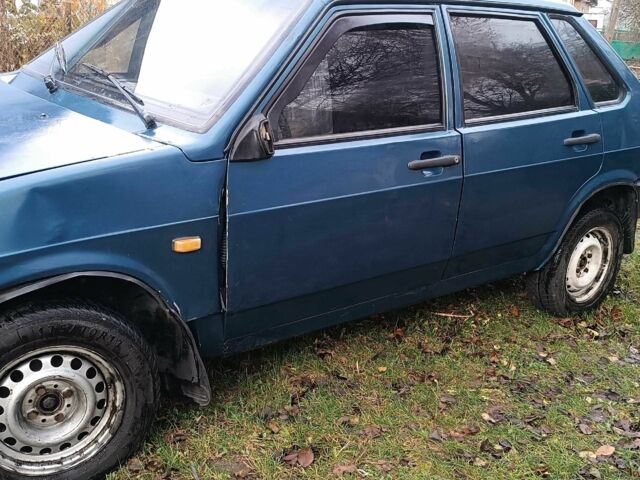 Синий ВАЗ 21099, объемом двигателя 1.5 л и пробегом 300 тыс. км за 420 $, фото 8 на Automoto.ua