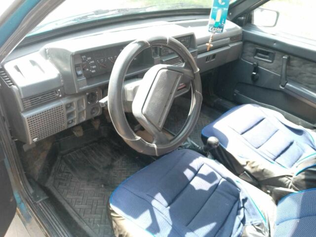 Синий ВАЗ 21099, объемом двигателя 1.5 л и пробегом 1 тыс. км за 1400 $, фото 3 на Automoto.ua
