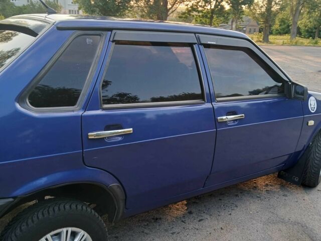 Синий ВАЗ 21099, объемом двигателя 1.5 л и пробегом 100 тыс. км за 2000 $, фото 7 на Automoto.ua