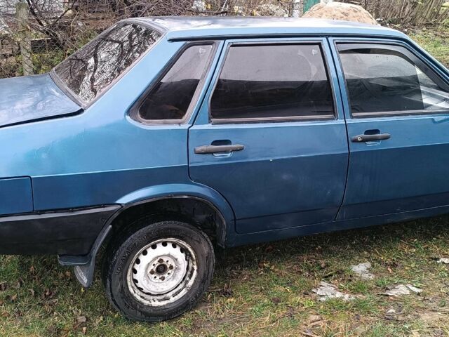 Синий ВАЗ 21099, объемом двигателя 1.5 л и пробегом 300 тыс. км за 420 $, фото 2 на Automoto.ua