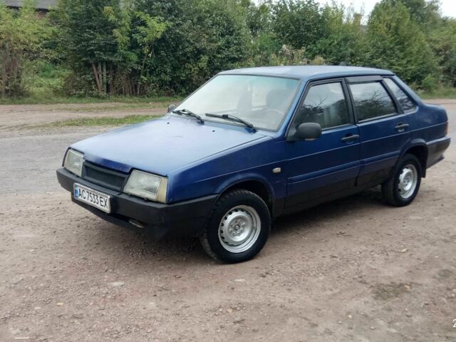 Синий ВАЗ 21099, объемом двигателя 1.5 л и пробегом 330 тыс. км за 575 $, фото 6 на Automoto.ua