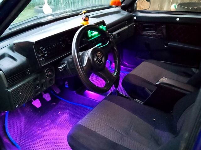 Синий ВАЗ 21099, объемом двигателя 1.5 л и пробегом 0 тыс. км за 1100 $, фото 3 на Automoto.ua