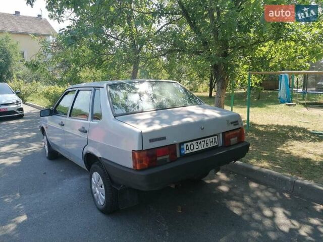 Синий ВАЗ 21099, объемом двигателя 1.5 л и пробегом 200 тыс. км за 999 $, фото 5 на Automoto.ua