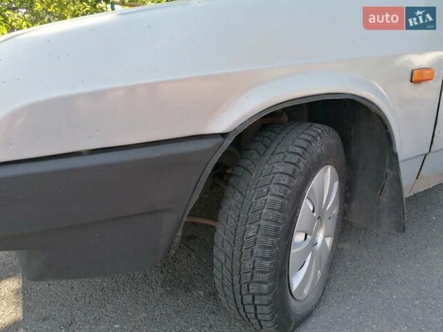 Синий ВАЗ 21099, объемом двигателя 1.5 л и пробегом 200 тыс. км за 999 $, фото 1 на Automoto.ua