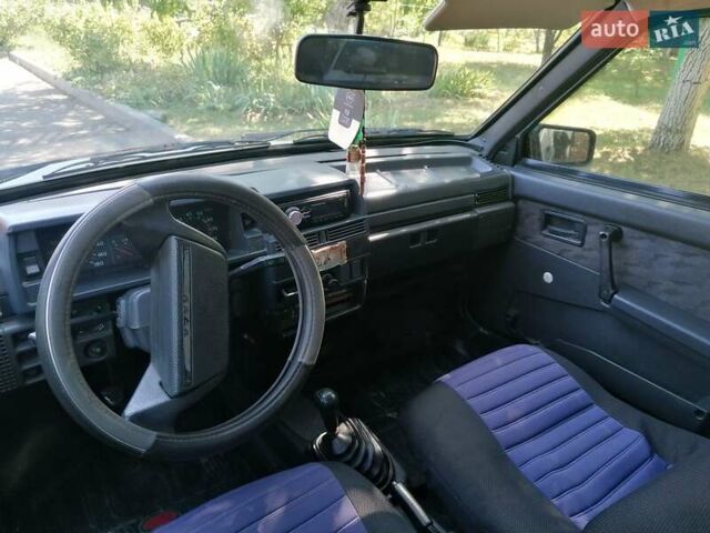 Синий ВАЗ 21099, объемом двигателя 1.5 л и пробегом 200 тыс. км за 999 $, фото 2 на Automoto.ua