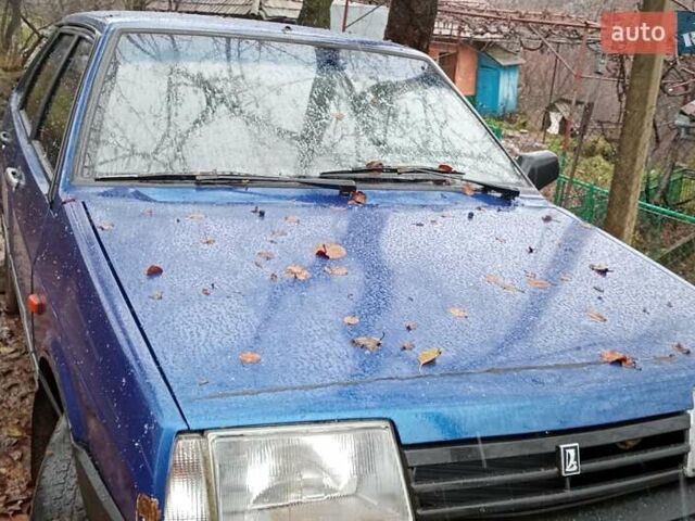 Синий ВАЗ 21099, объемом двигателя 1.5 л и пробегом 400 тыс. км за 1000 $, фото 1 на Automoto.ua