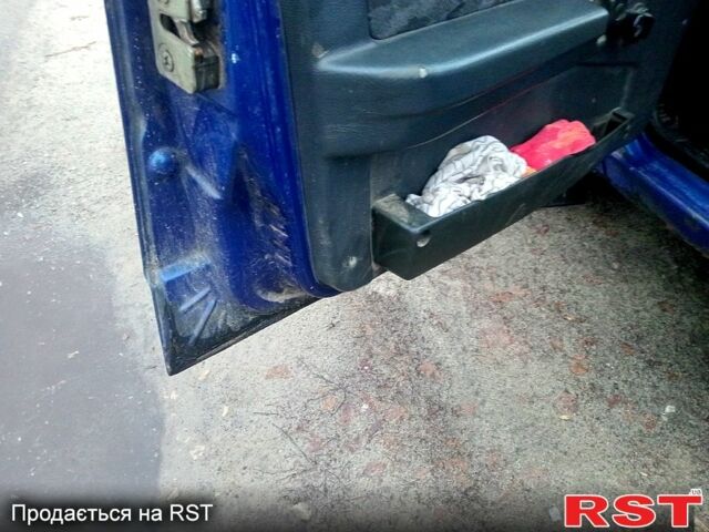 Синий ВАЗ 21099, объемом двигателя 1.5 л и пробегом 200 тыс. км за 1100 $, фото 5 на Automoto.ua