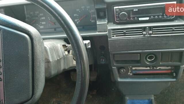 Синий ВАЗ 21099, объемом двигателя 1.5 л и пробегом 400 тыс. км за 1000 $, фото 3 на Automoto.ua