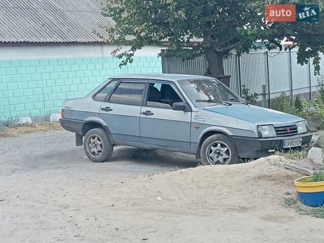 Синий ВАЗ 21099, объемом двигателя 1.5 л и пробегом 250 тыс. км за 1400 $, фото 1 на Automoto.ua
