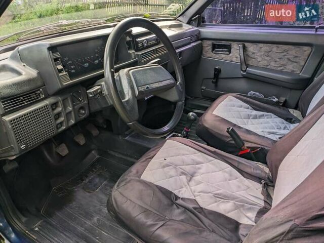 Синий ВАЗ 21099, объемом двигателя 1.5 л и пробегом 206 тыс. км за 1500 $, фото 2 на Automoto.ua