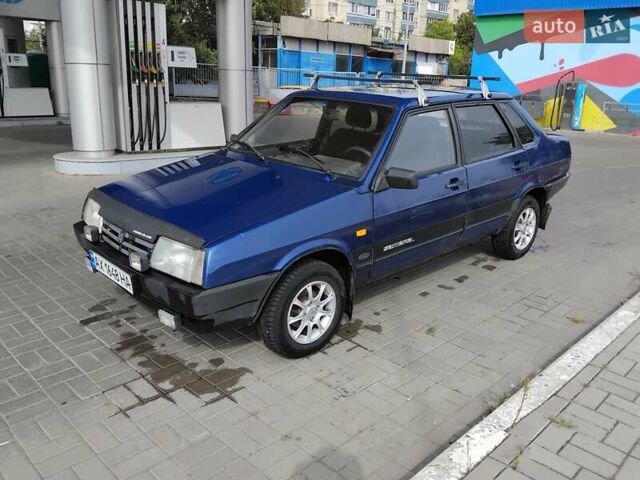 Синий ВАЗ 21099, объемом двигателя 1.5 л и пробегом 700 тыс. км за 1000 $, фото 2 на Automoto.ua