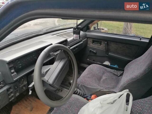Синий ВАЗ 21099, объемом двигателя 1.5 л и пробегом 246 тыс. км за 894 $, фото 5 на Automoto.ua