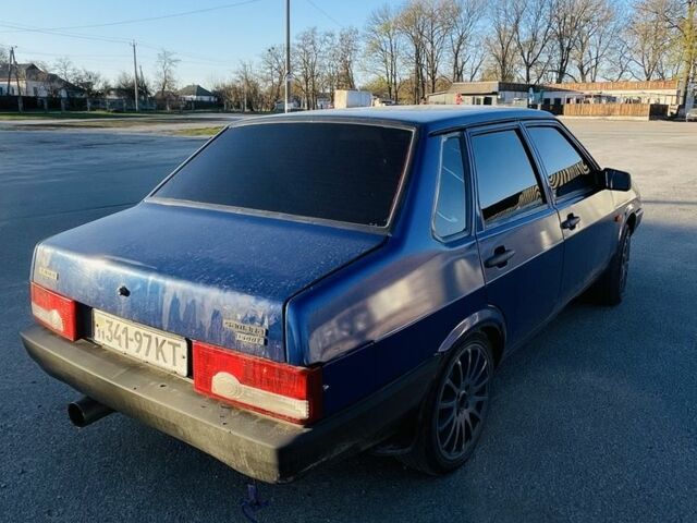 Синий ВАЗ 21099, объемом двигателя 1.5 л и пробегом 270 тыс. км за 1600 $, фото 3 на Automoto.ua