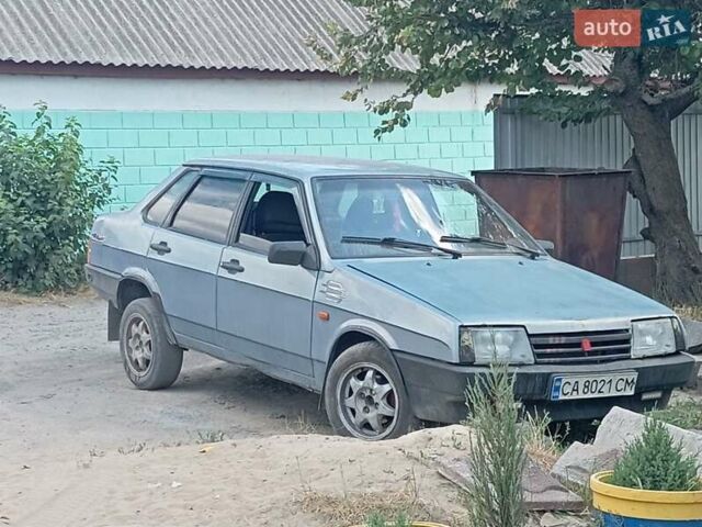 Синий ВАЗ 21099, объемом двигателя 1.5 л и пробегом 250 тыс. км за 1400 $, фото 2 на Automoto.ua