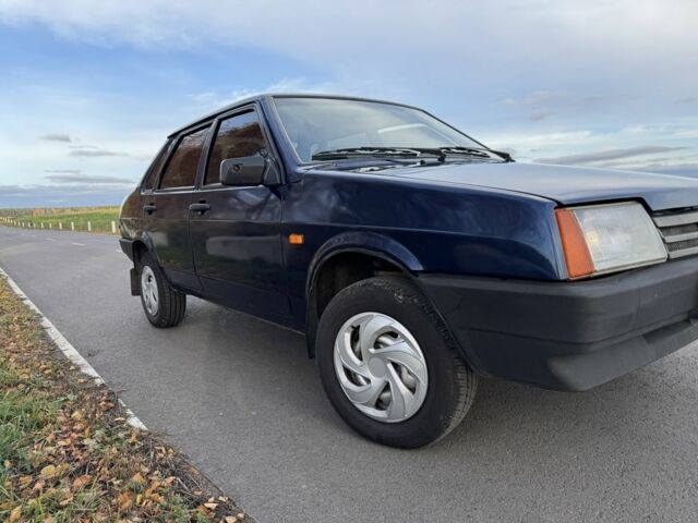 Синий ВАЗ 21099, объемом двигателя 1.5 л и пробегом 300 тыс. км за 1700 $, фото 3 на Automoto.ua