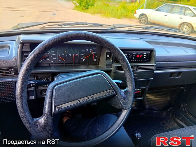Синий ВАЗ 21099, объемом двигателя 1.5 л и пробегом 289 тыс. км за 950 $, фото 13 на Automoto.ua