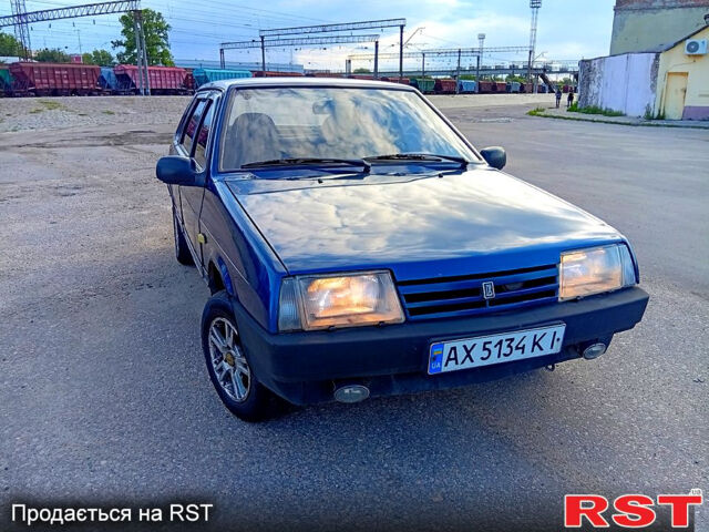Синий ВАЗ 21099, объемом двигателя 1.5 л и пробегом 289 тыс. км за 950 $, фото 1 на Automoto.ua