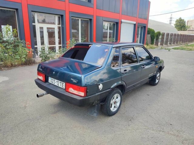 Синий ВАЗ 21099, объемом двигателя 1.5 л и пробегом 200 тыс. км за 950 $, фото 4 на Automoto.ua