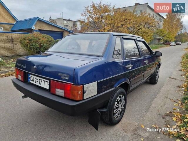 Синій ВАЗ 21099, об'ємом двигуна 1.5 л та пробігом 173 тис. км за 1590 $, фото 5 на Automoto.ua
