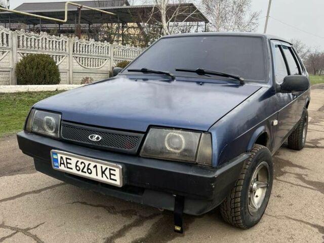 Синий ВАЗ 21099, объемом двигателя 1.5 л и пробегом 250 тыс. км за 1400 $, фото 2 на Automoto.ua