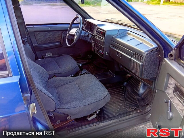 Синий ВАЗ 21099, объемом двигателя 1.5 л и пробегом 289 тыс. км за 950 $, фото 11 на Automoto.ua