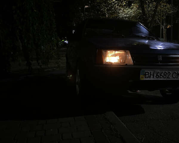 Синий ВАЗ 21099, объемом двигателя 1.5 л и пробегом 300 тыс. км за 1200 $, фото 1 на Automoto.ua