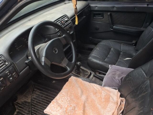 Синій ВАЗ 21099, об'ємом двигуна 1.5 л та пробігом 270 тис. км за 1100 $, фото 3 на Automoto.ua