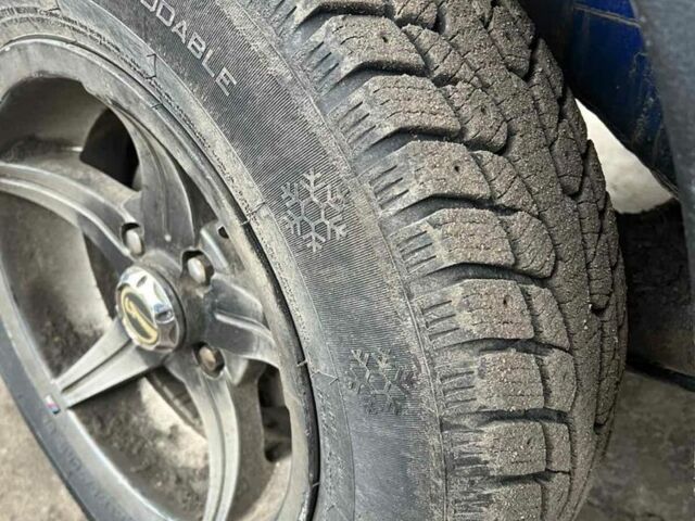 Синий ВАЗ 21099, объемом двигателя 1.5 л и пробегом 250 тыс. км за 1400 $, фото 4 на Automoto.ua