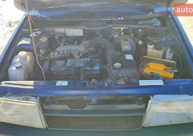 Синій ВАЗ 21099, об'ємом двигуна 1.6 л та пробігом 300 тис. км за 950 $, фото 3 на Automoto.ua