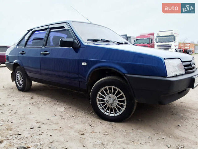Синій ВАЗ 21099, об'ємом двигуна 1.5 л та пробігом 157 тис. км за 1950 $, фото 2 на Automoto.ua