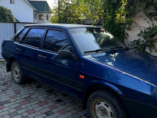 Синий ВАЗ 21099, объемом двигателя 1.5 л и пробегом 170 тыс. км за 900 $, фото 3 на Automoto.ua