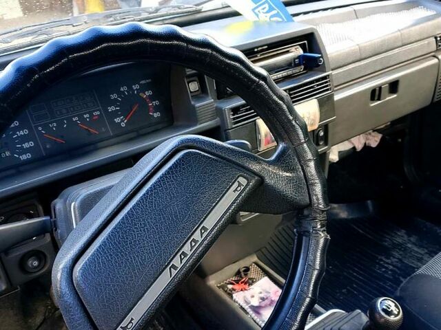 Синий ВАЗ 21099, объемом двигателя 1.5 л и пробегом 0 тыс. км за 1300 $, фото 2 на Automoto.ua