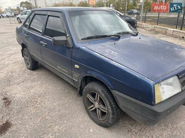 Синий ВАЗ 21099, объемом двигателя 1.6 л и пробегом 250 тыс. км за 1200 $, фото 1 на Automoto.ua