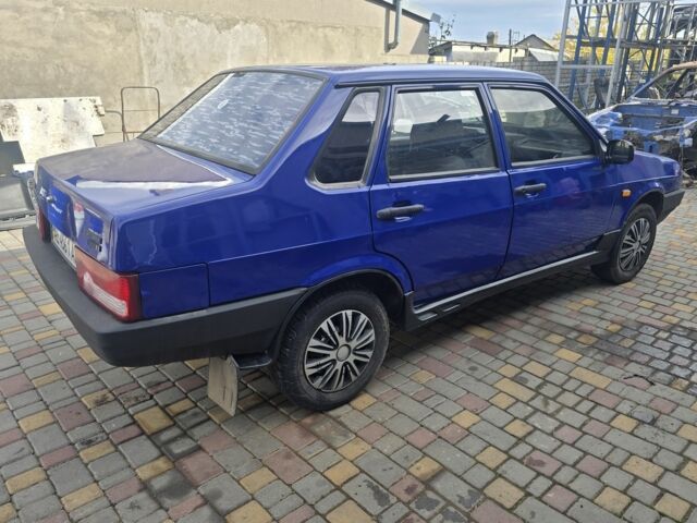 ВАЗ 21099 2005 в Одессе на Automoto.ua Синий ВАЗ 21099, объемом двигателя 0 л и пробегом 188 тыс. км за 1200 $, фото 3 на Automoto.ua