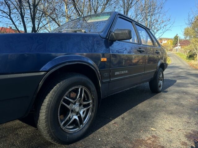 Синій ВАЗ 21099, об'ємом двигуна 1.6 л та пробігом 228 тис. км за 1150 $, фото 7 на Automoto.ua