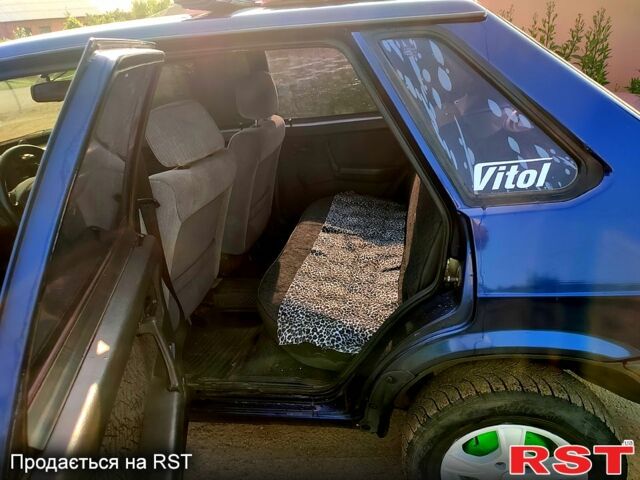 Синій ВАЗ 21099, об'ємом двигуна 1.5 л та пробігом 205 тис. км за 2000 $, фото 5 на Automoto.ua